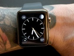 Apple Watch не работают из-за татуировки на руке